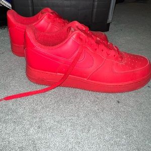 Air Force one low ‘triple red’
